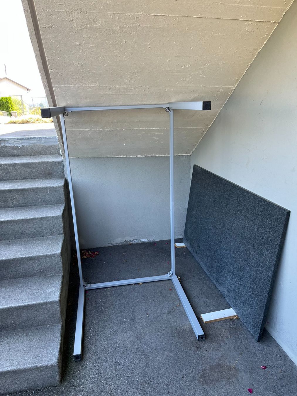 Tische: Marmor-Tisch – Gebraucht aus Rüti ZH von sunshine092