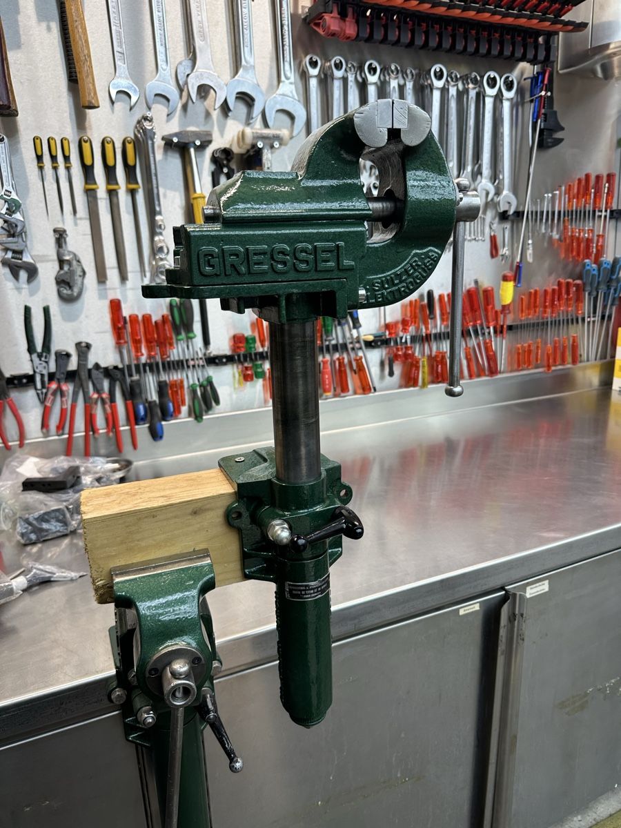 Gressel Tutti gli attrezzi: Gressel Schraubstock mit Lift – Usato da Schwende venduto da weesli 6