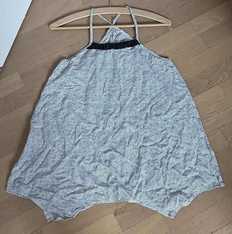 Tops: Trägertop, grau, Grösse S – D'occasion à Wetzikon ZH par Angelina_Huser