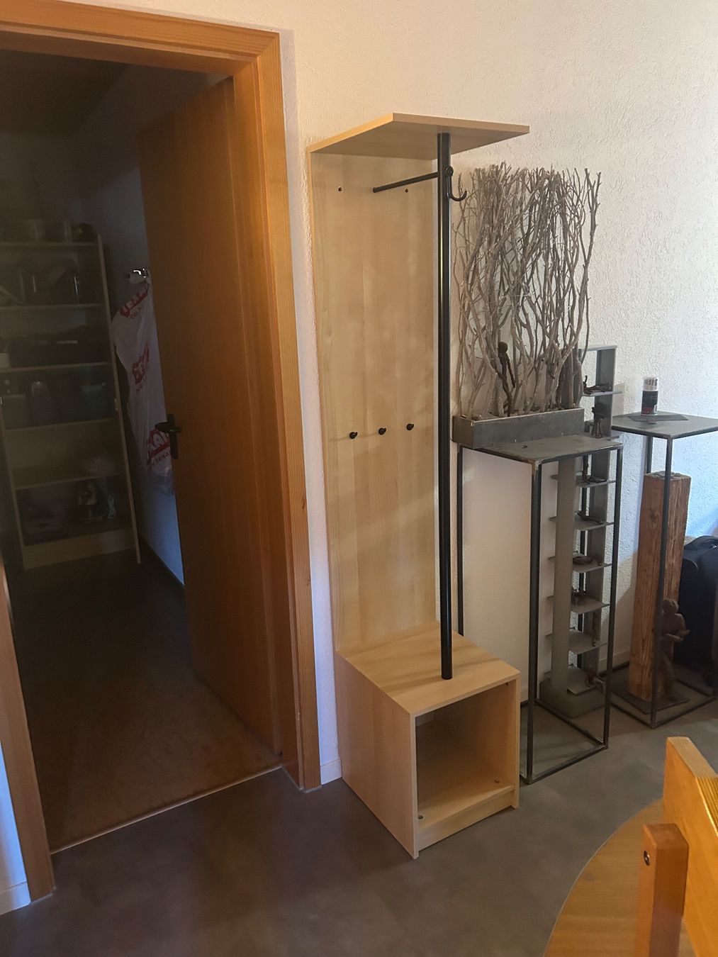 Porte manteau: 2 Garderoben – D'occasion à Thierachern par Msedi 1