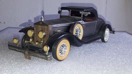 Modellauto Oldtimer schwarz Fantom und RollsReuss