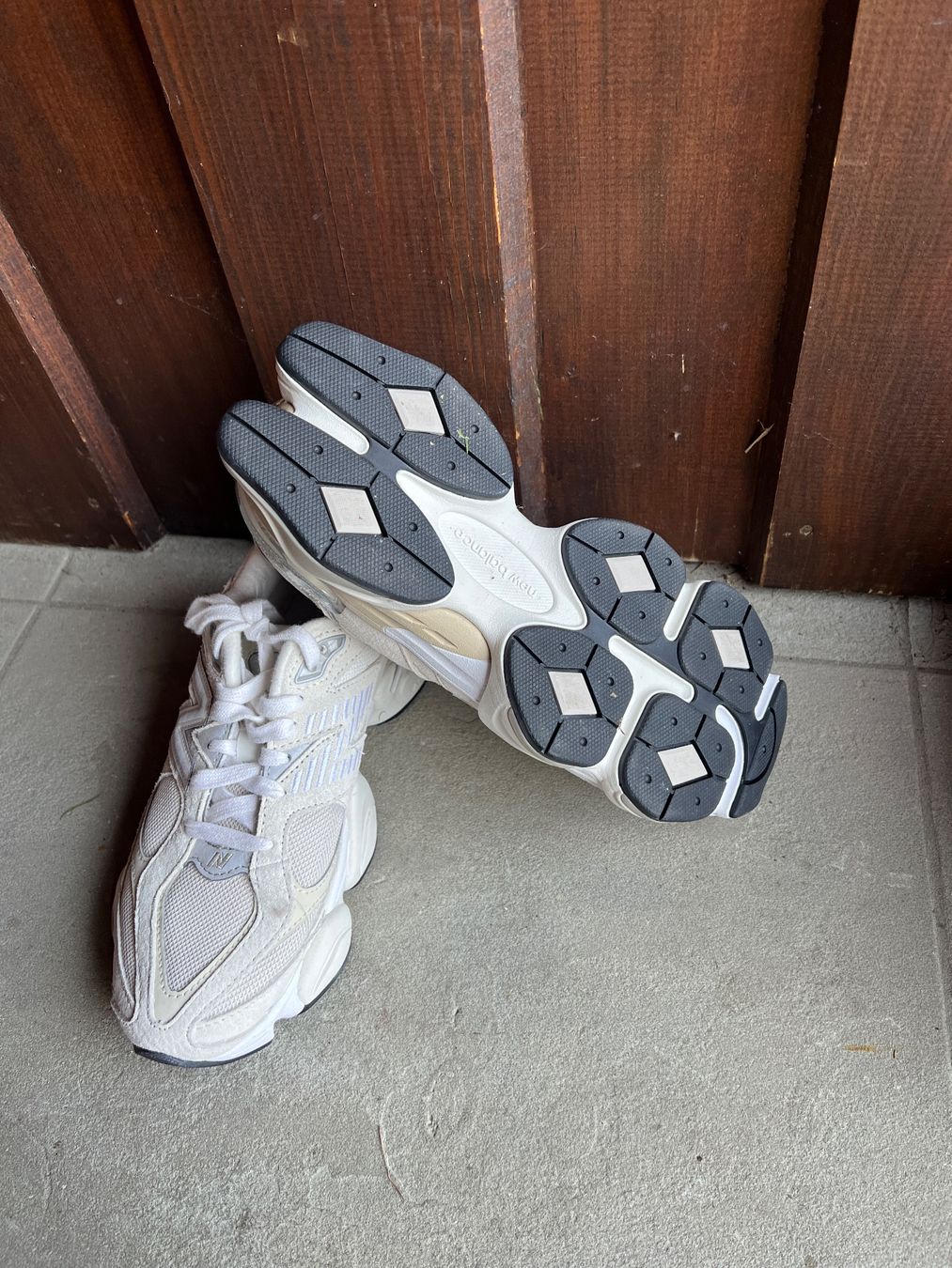 New Balance Scarpe da donna: Schuhe New Balance 9060 – Nuovo (secondo la descrizione) da Thal venduto da sar_86wg 3