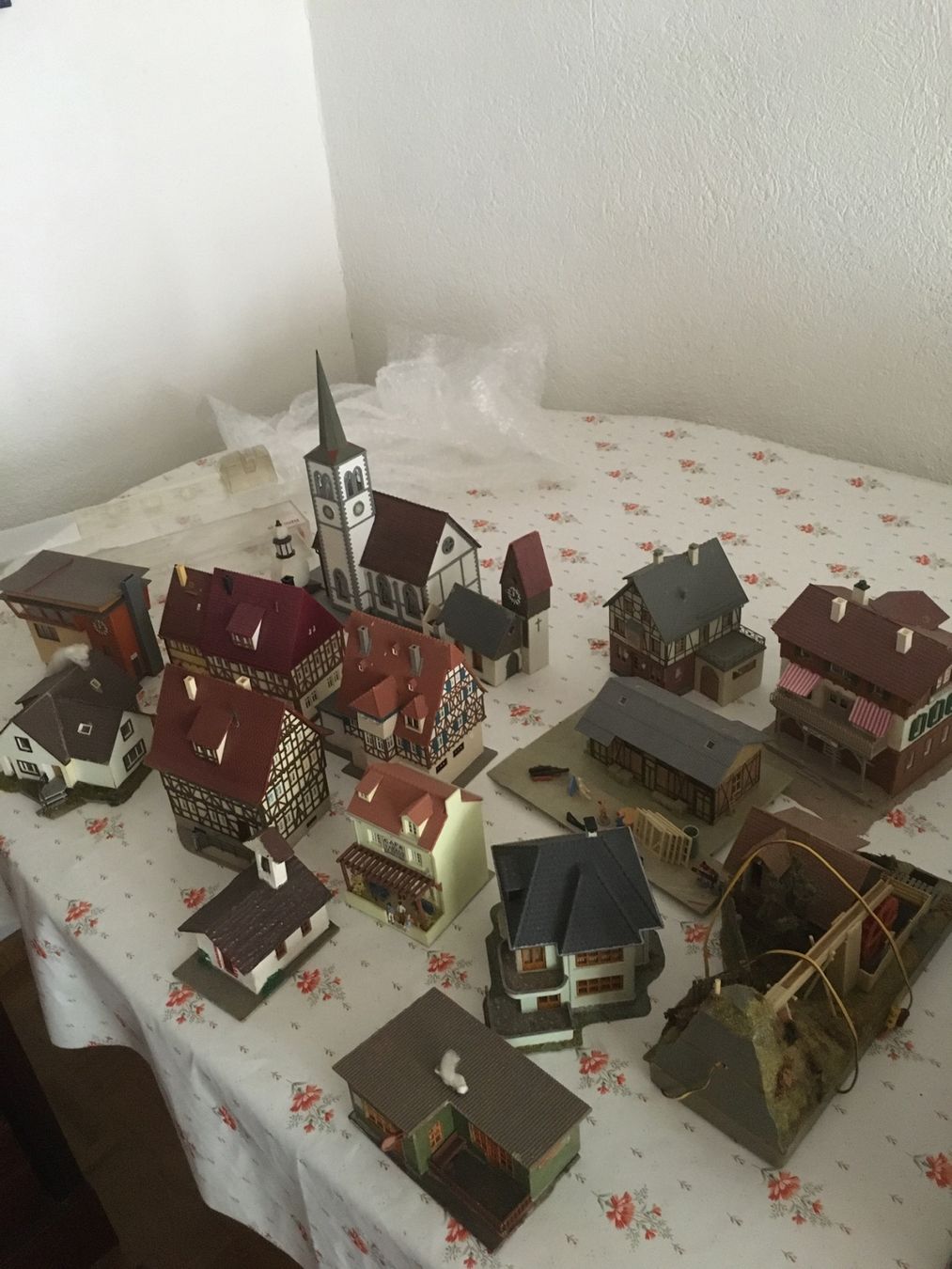 Kit di modellismo & Modellini statici: Faller Vollmer – Usato da Châtillon FR venduto da riocavalli