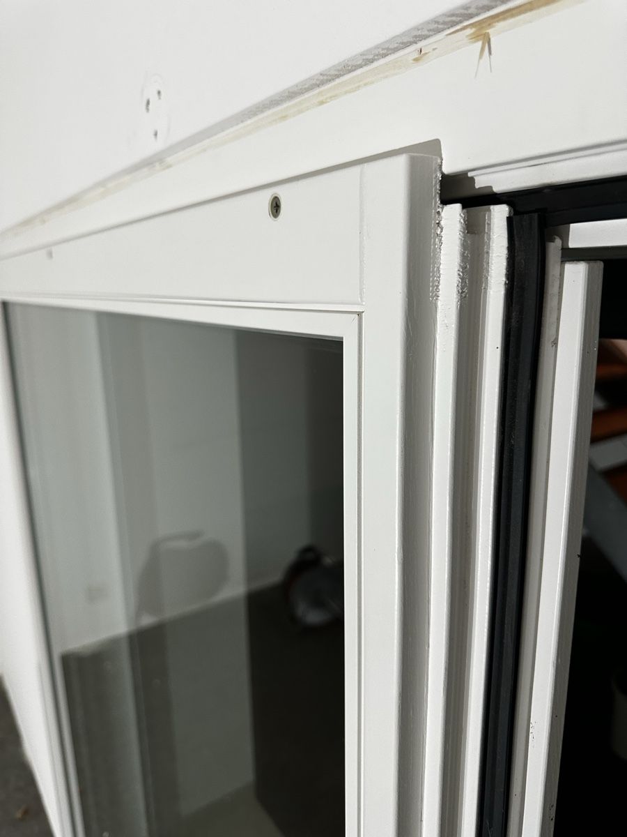 Fenêtres: Holzfenster – D'occasion à Ins par pat_rxn5 2