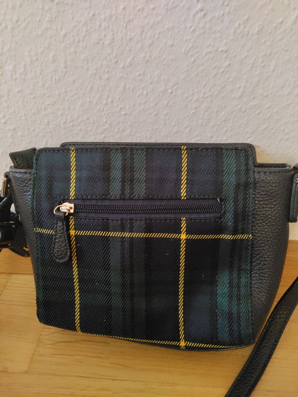 Borse da donna: Women's Handbag – Nuovo (secondo la descrizione) da Basel venduto da yat_r699 2