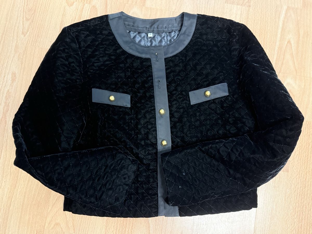 Giacche: Modissa Samt Jacke Schwarz Gr.36 - Herbst Angebot! – Usato da Muttenz venduto da Susanne81002