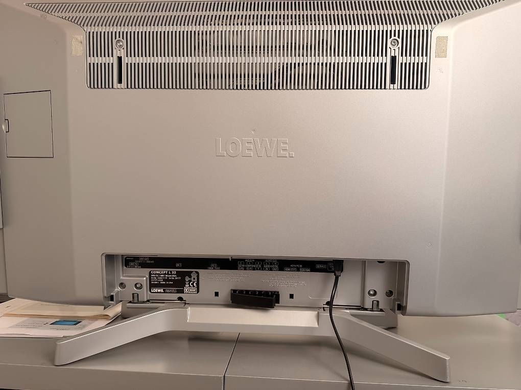 Loewe Televisori: Loewe Fernseher Concept L32 DVB-T/C – Usato da Schindellegi venduto da Moom1402 1