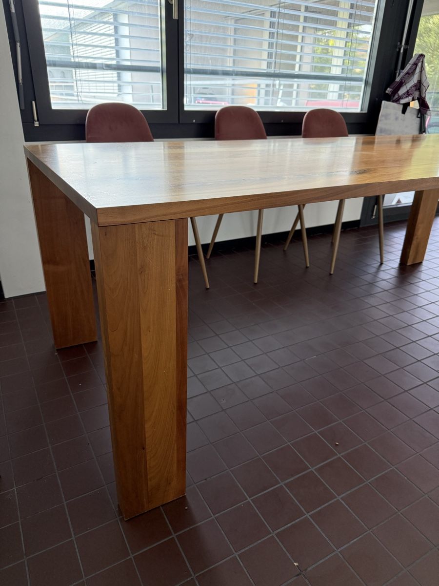 Tables: Holztisch – D'occasion à Zürich par chi_cg6r 2