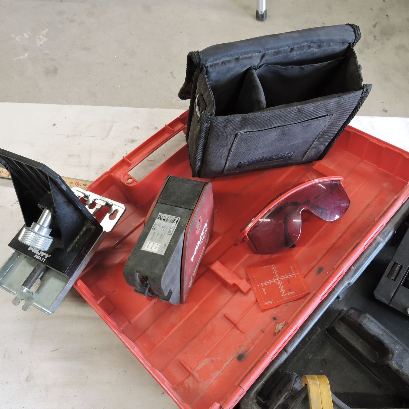 Hilti Misurare: Hilti Linien Laser – Usato da Meikirch venduto da rva_q8c7 1