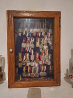 Armoire à médailles 