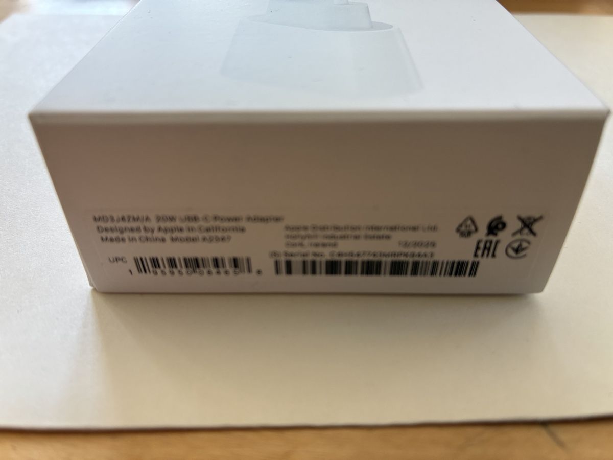 Apple Lecteurs & Adaptateurs: Apple USB-C 20W Power Adapter – Neuf avec emballage d'origine à Riehen par J.-M. 2