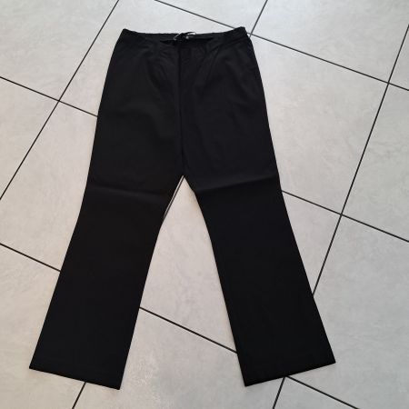 Schwarze Stretchhose Ulla Popken Kurzgrösse 22 /44