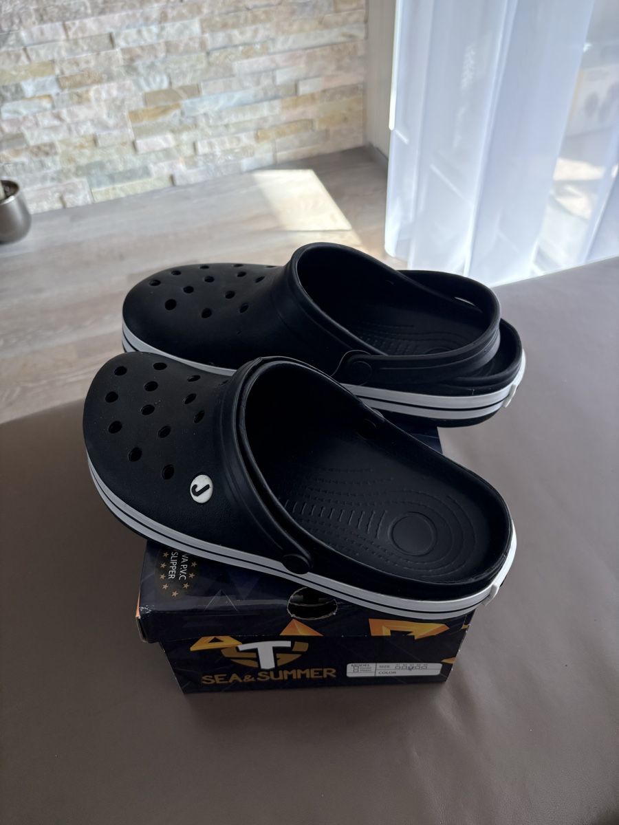 Scarpe da uomo: Schwarze Sommer Clog Gr.40 – Nuovo e nell'imballaggio originale da Glattpark(Opfikon) venduto da Opfikon66 1