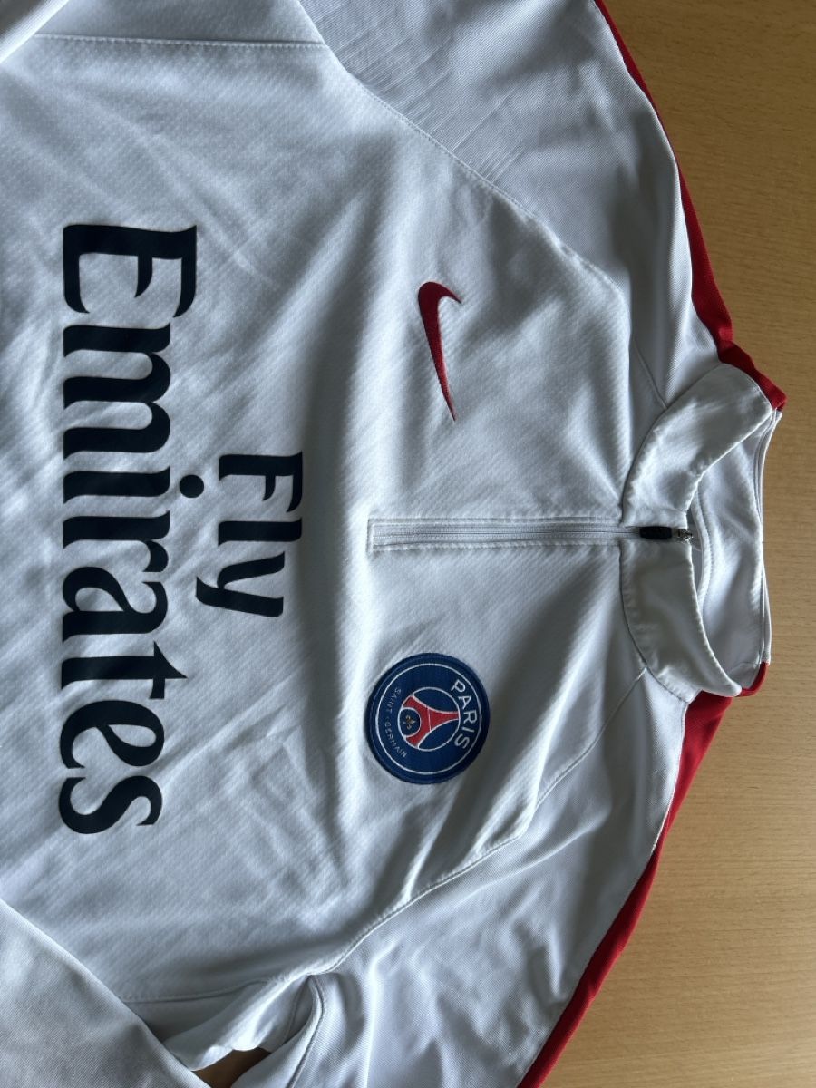 Nike Canottiere & Pantaloni: Sweat PSG Fly Emirates blanc – Usato da Villarimboud venduto da ily01 1