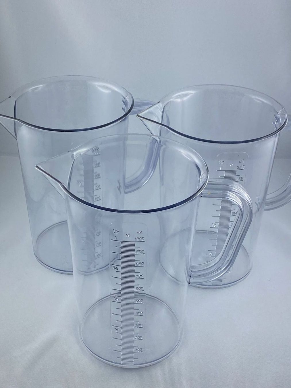 Contenitori & Simili: Messbecher 1 Liter, Set à 3 Stück – Nuovo (secondo la descrizione) da Münchenstein venduto da sysenial