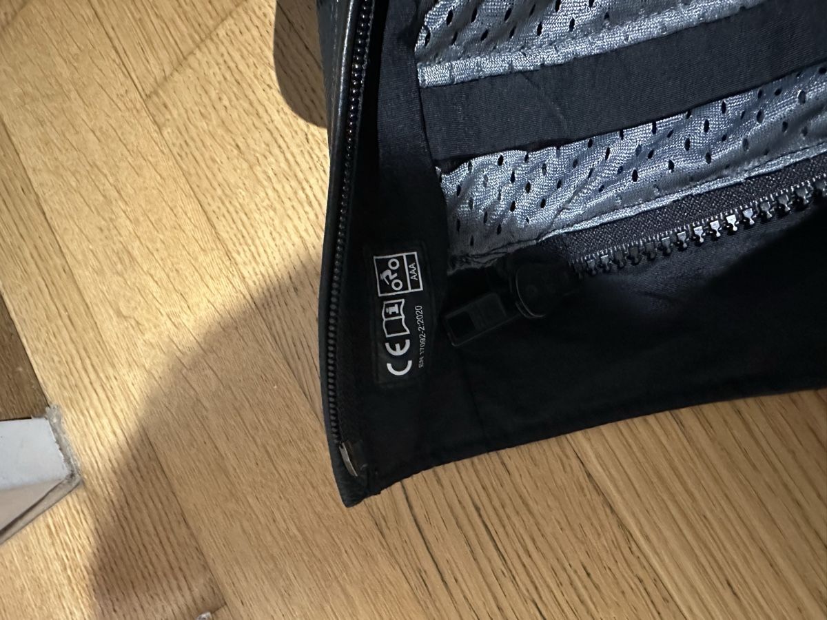 FLM Vestes:  FLM Lederjacke Grösse 54, Schutzklasse AAA – D'occasion à St. Gallen par F_s 2