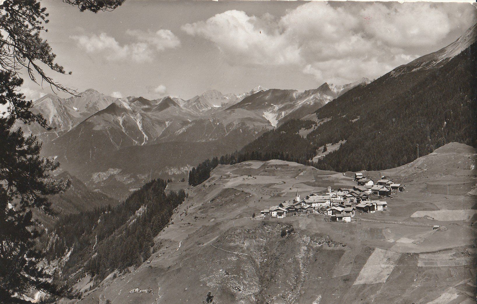 Ansichtskarten: Dorf Tatsch Graubünden um 1950 – Gebraucht aus Lumbrein von made02