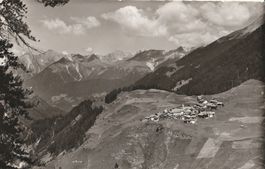 Dorf Tatsch Graubünden um 1950