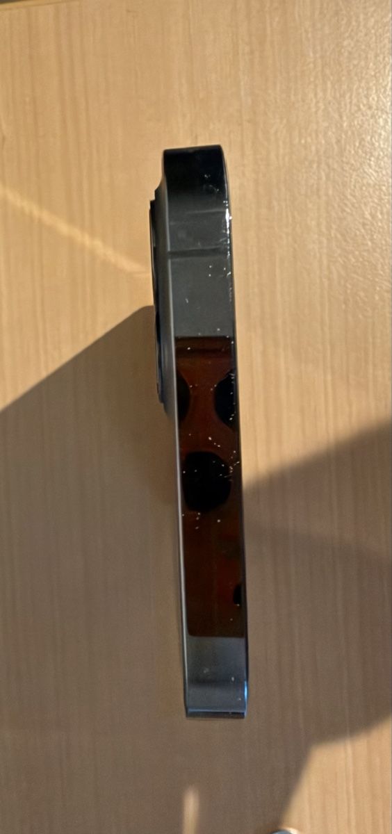 Apple Telefoni cellulari / Smartphones: i Phone 12 pro – Usato da Ittigen venduto da fae_d9pg 5
