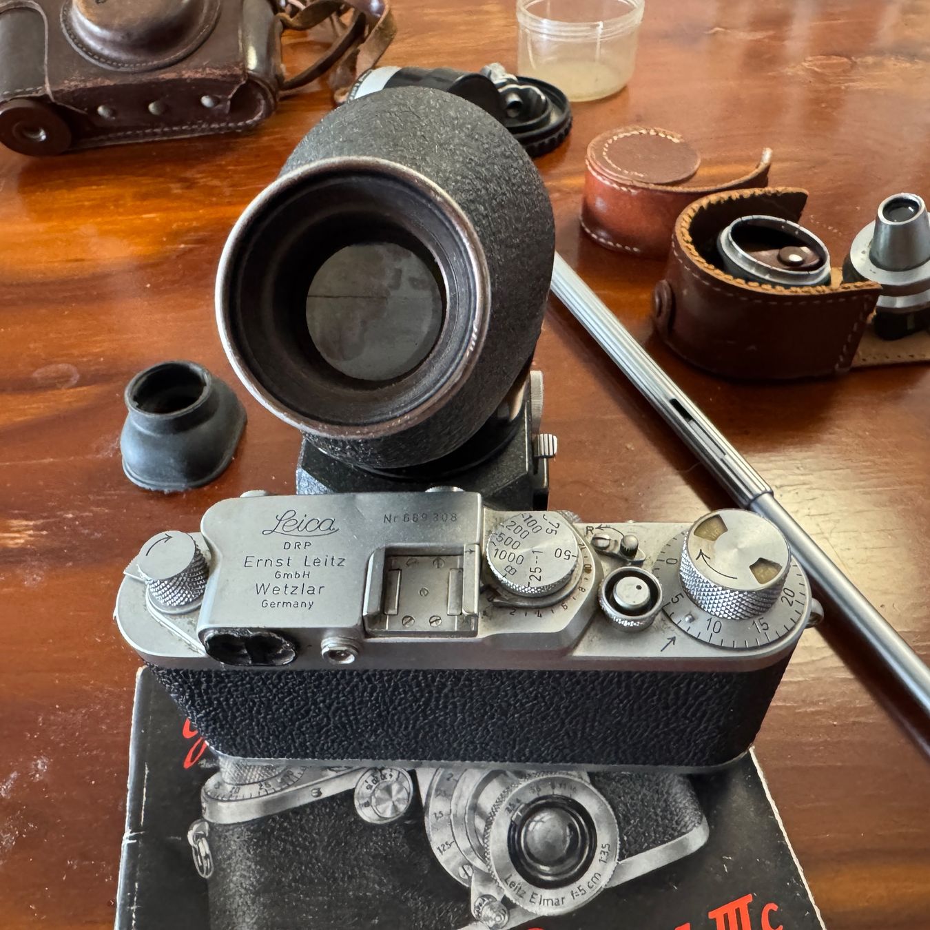 Leica Appareil photo: Biete eine Leica IIIc und Zubehör – D'occasion à Uster par NJG2 6
