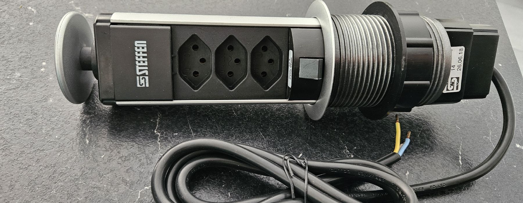 Stecker: Multiprise escamotable STEFFEN - Pratique et discrète! – Neu (gemäss Beschreibung) aus Petit-Lancy von daviderubini 2