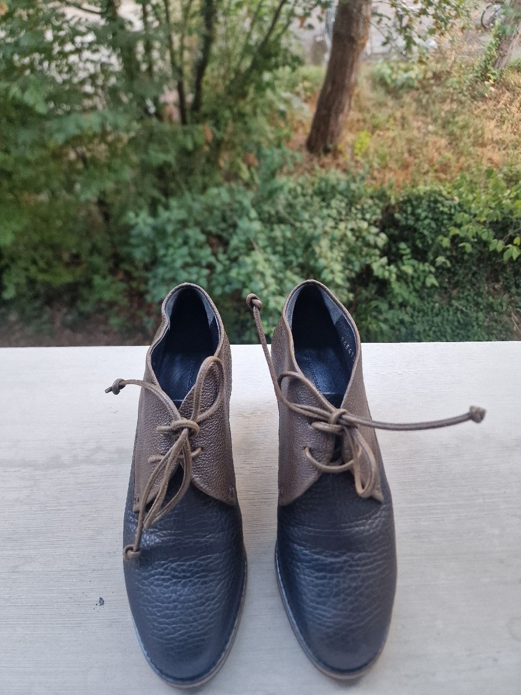 Balenciaga Scarpe da donna: Balenciaga Ankle Boots 39 – Usato da Basel venduto da chingson