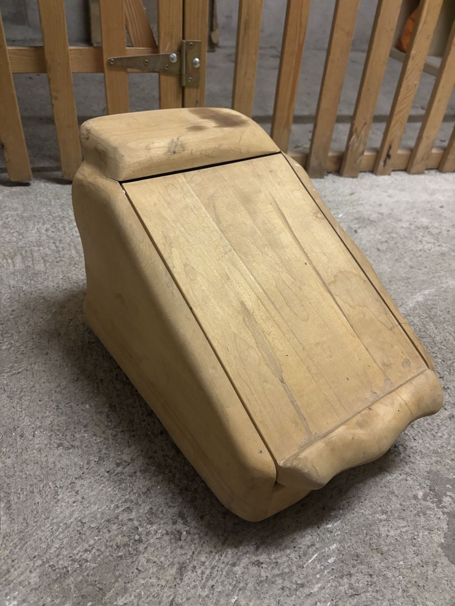 Pots: Wooden asymmetrical box  – D'occasion à Zürich par miasnail 1