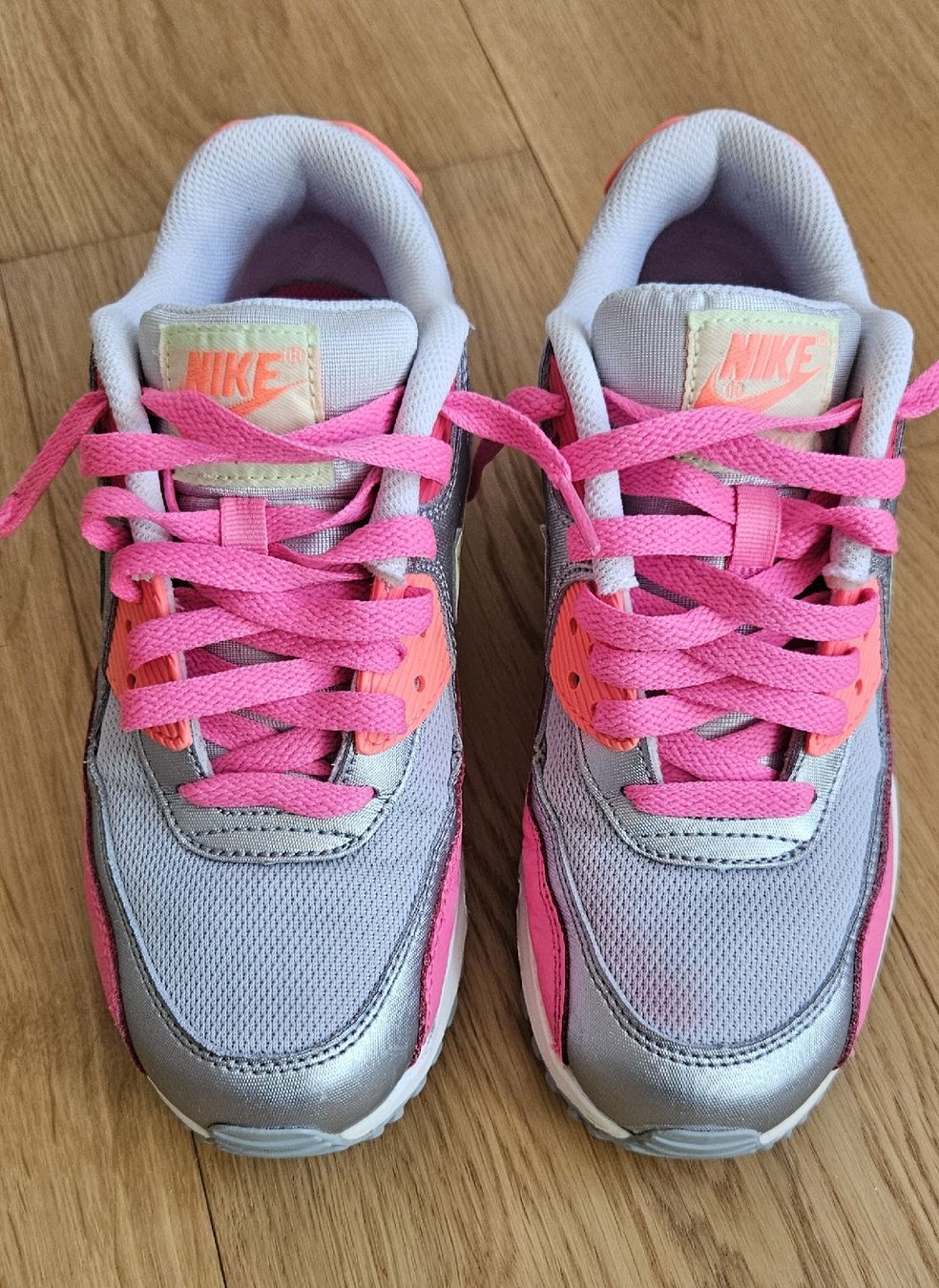 Nike Scarpe da donna: Nike Air Max 90, Grösse 37.5 – Usato da Tobel venduto da Nicci_dee 1