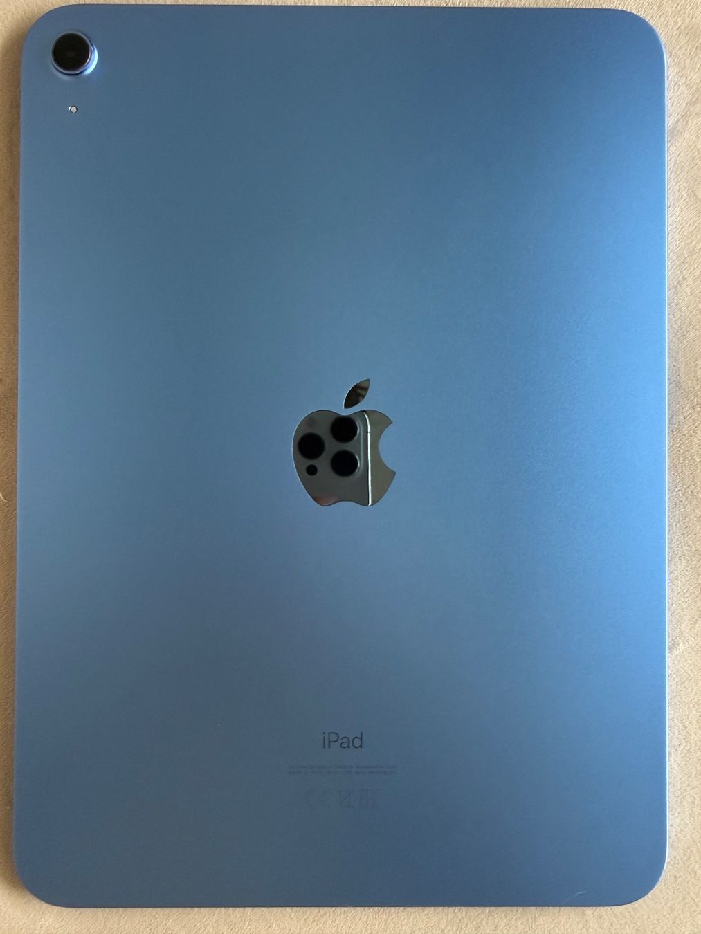 Apple Tablettes PC: Pack Apple iPad 10th gen. & Accessoires – D'occasion à Biel/Bienne par Rinee_G 2
