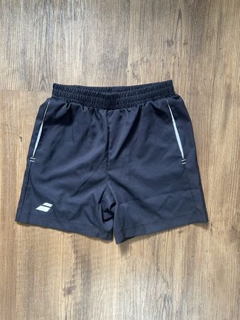 Short Babolat taille 8-10 ans 