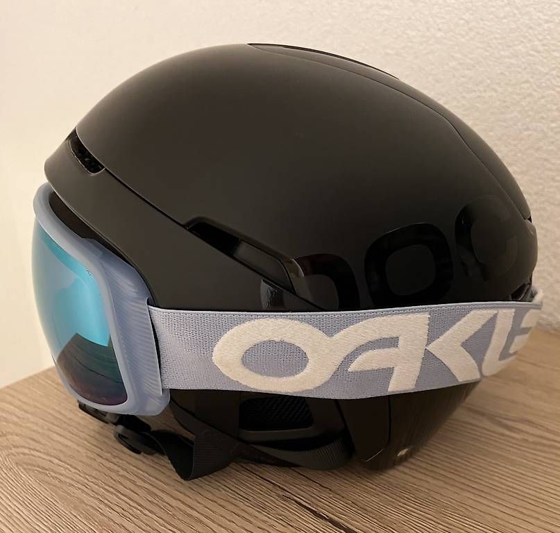 Occhiali & Lenti: Skibrille Oakley Flight Tracker XM hellblau – Usato da Münsingen venduto da cla_5v9c 3