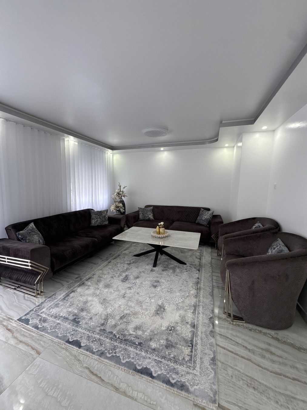 Sofas: Sofa Luxe SUPER PRIX – Neuf avec emballage d'origine à Orpund par dizi.98