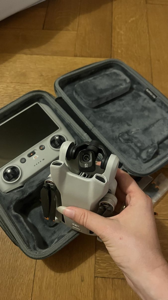 DJI Action Cam: Drohne DJI Mini 3 mit Controller (Touch Display Version) – Nuovo (secondo la descrizione) da Thierachern venduto da Jeshii 1