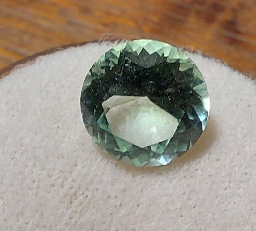Pietre preziose: Hellgrüner Peridot, facettiert, Top Schliff, 1.95ct – Nuovo (secondo la descrizione) da Klingnau venduto da Tamina5 1
