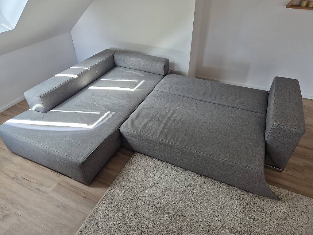 Divani: Bequemes Ecksofa mit Schlaffunktion & Stauraum  hellgrau – Usato da Hettlingen venduto da fabe8404 1