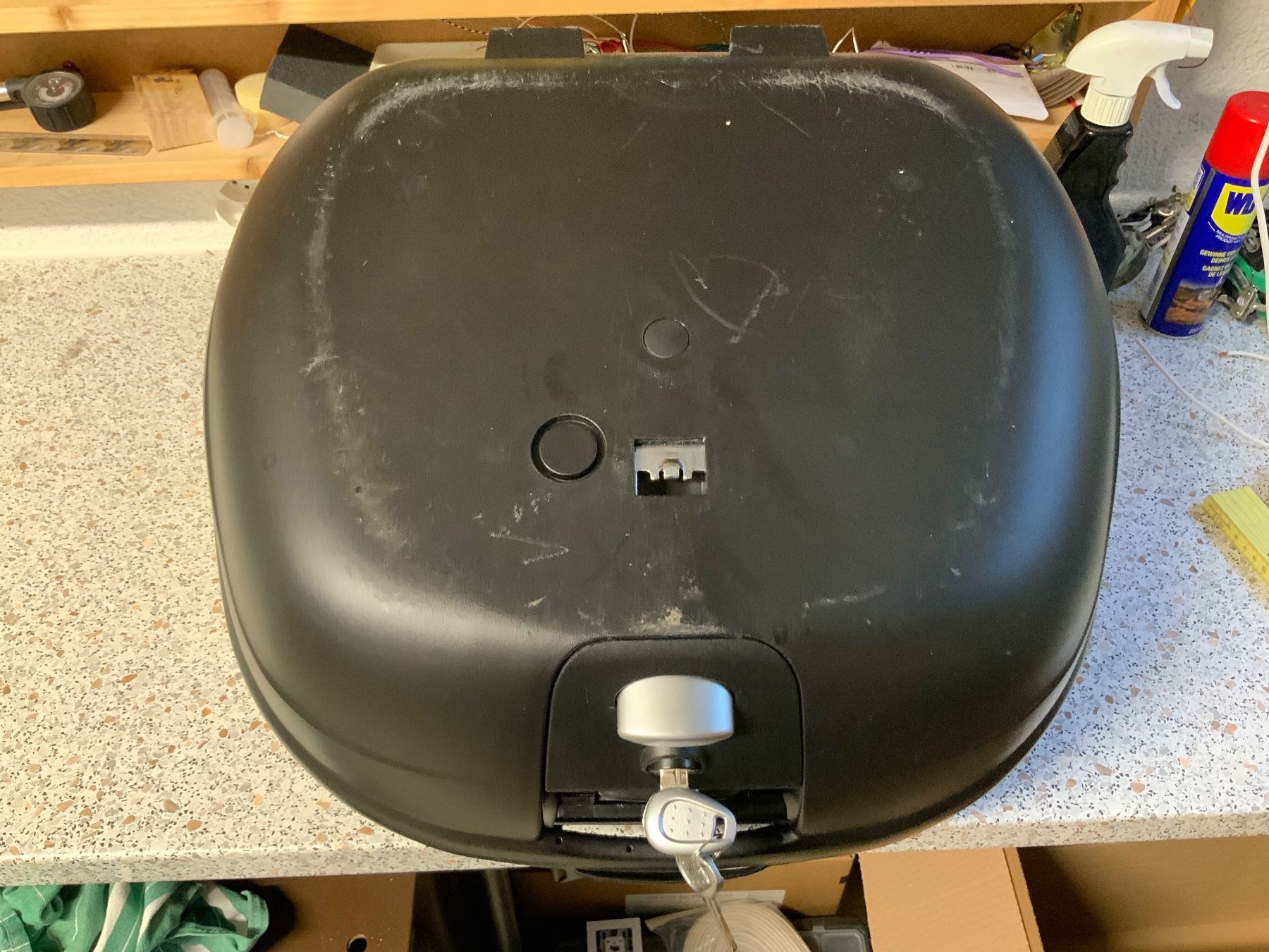 Givi Topcases: Givi Top-Case Monolock E370 schwarz matt Tech Version – D'occasion à Wängi par  2