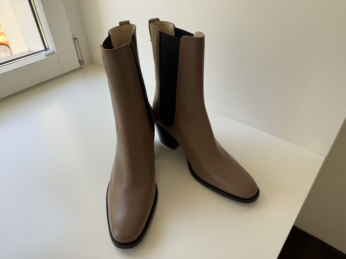 Tod'S Damenschuhe: Tods Stiefelette Gr.37.5 – Neu und originalverpackt aus Balzers von Lissi57 8