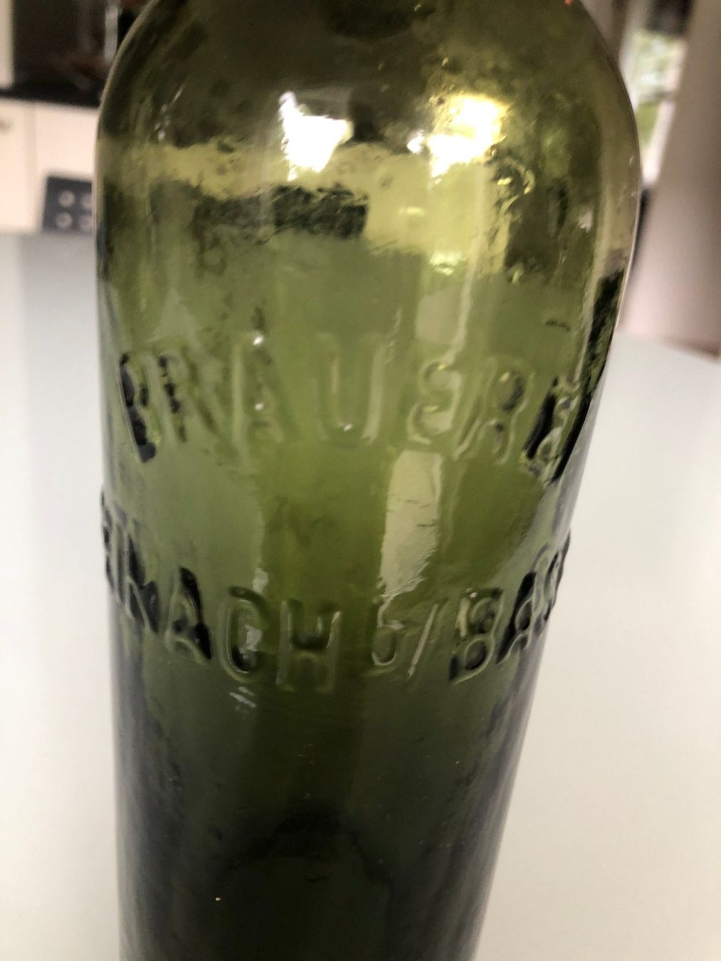 Bottiglie: BRAUEREI REINACH b/ BASEL Glasrelief – Usato da Ettingen venduto da glaed 4