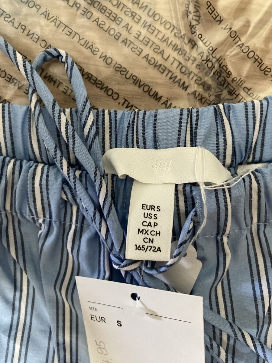 H&M Pantaloni: Shorts h&m Gr.S neu mit Etikett – Nuovo e nell'imballaggio originale da Kefikon ZH venduto da Klukka97 2