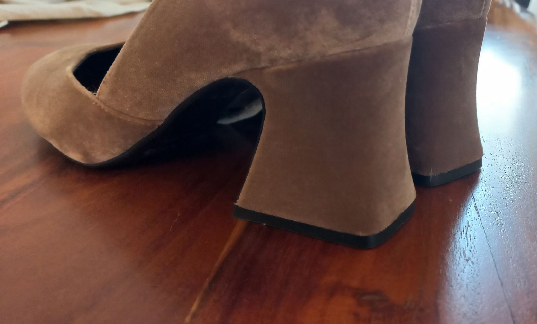 Damenschuhe: Samt Pumps – Neu (gemäss Beschreibung) aus Grüningen von selinasearching 4