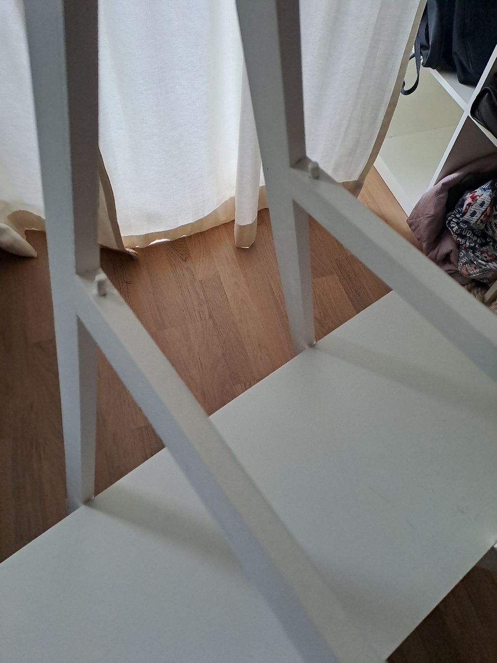 Regale: Dekoratives Regal, weiss mit 3 Bretter  – Gebraucht aus Basel von Allerleiii 2