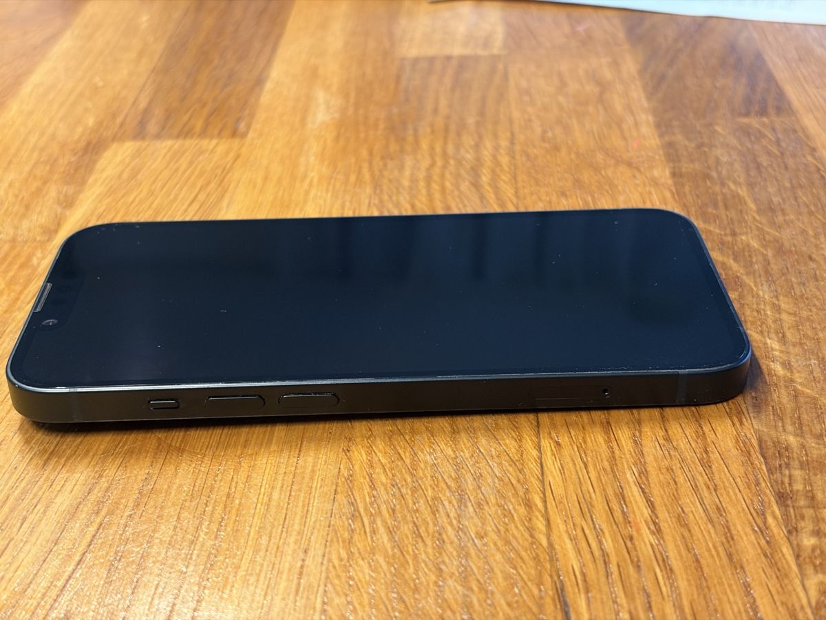 Apple Portables: Apple iPhone 14 Schwarz – D'occasion à Thayngen par Goliath01 3