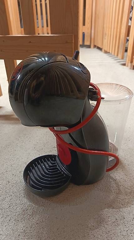 Macchine per caffè & Macchine per espresso: Kaffeemaschine Dolce Gusto - gebraucht  – Usato da Bonstetten venduto da thethreecats 2