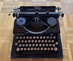 Royal Schreibmaschine ca 1930, funktioniert, Koffer