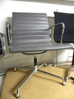 ORIGINAL EAMES EA 108 VON VITRA