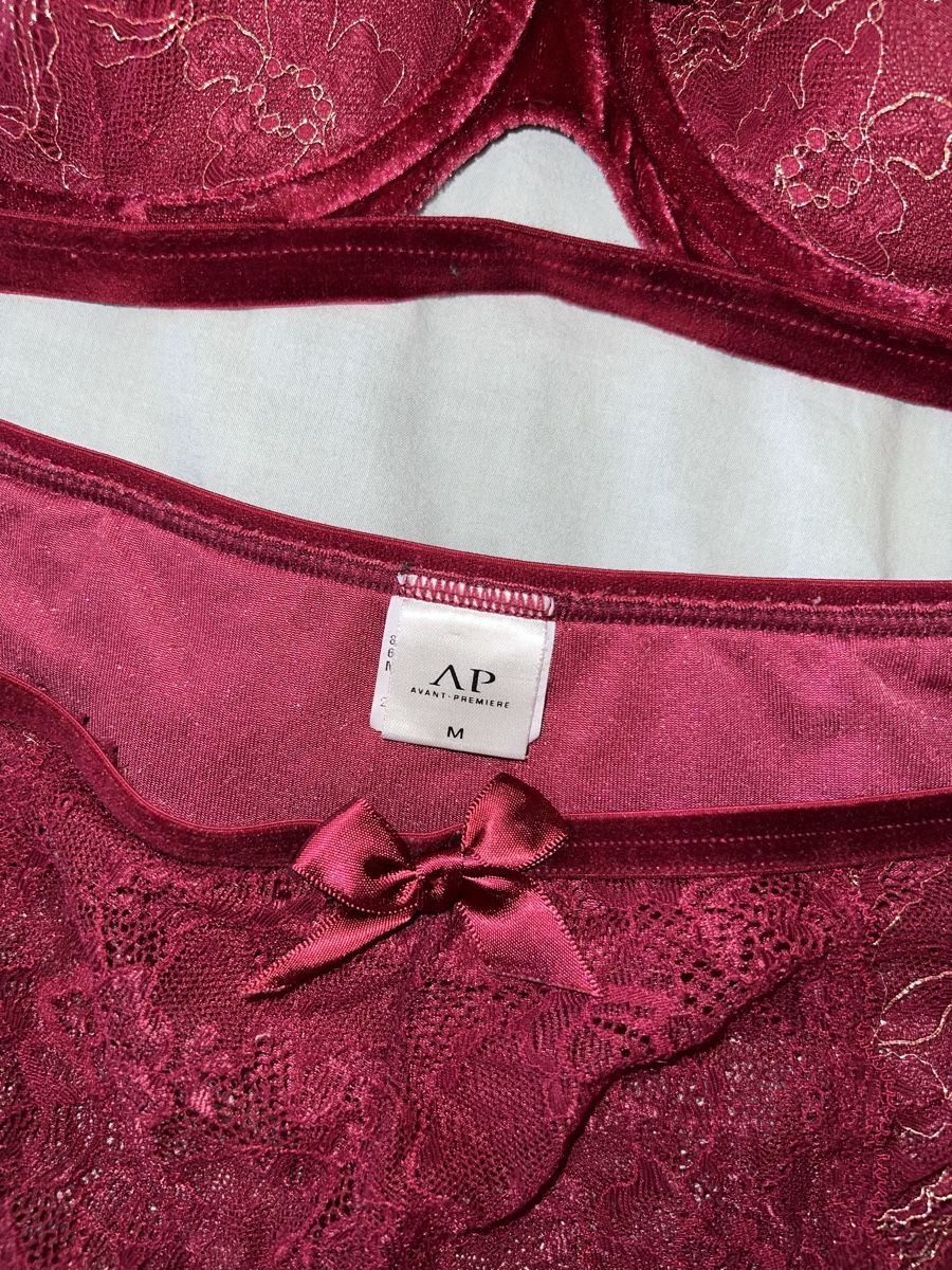 Avant Premiere Sonstige Unterwäsche: Romantischer BH Höschen Set 75C/M Bordeauxrot Spitze – Gebraucht aus Zürich von Klimbim87 1