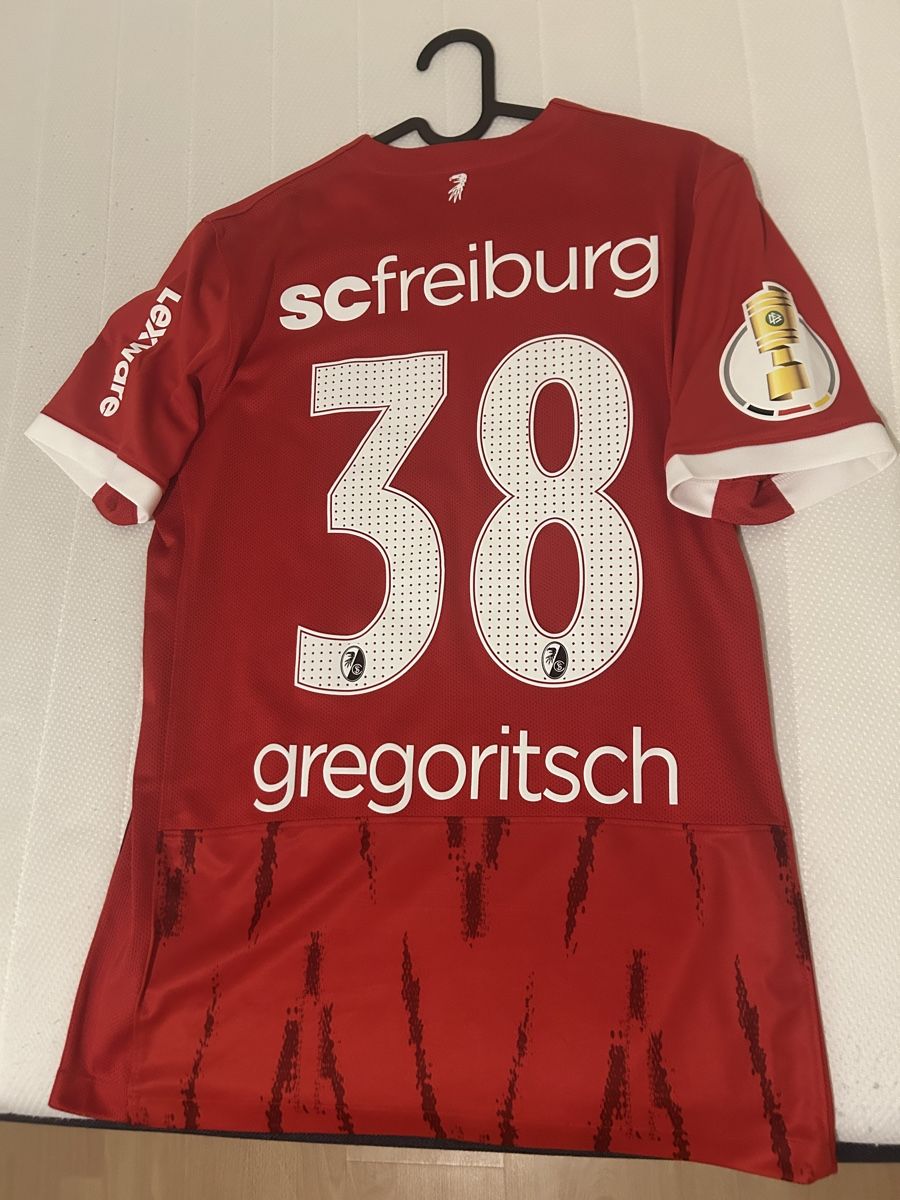 Nike Canottiere & Pantaloni: SC Freiburg Gregoritsch Trikot – Nuovo e nell'imballaggio originale da Reinach BL venduto da Trikotkaufer