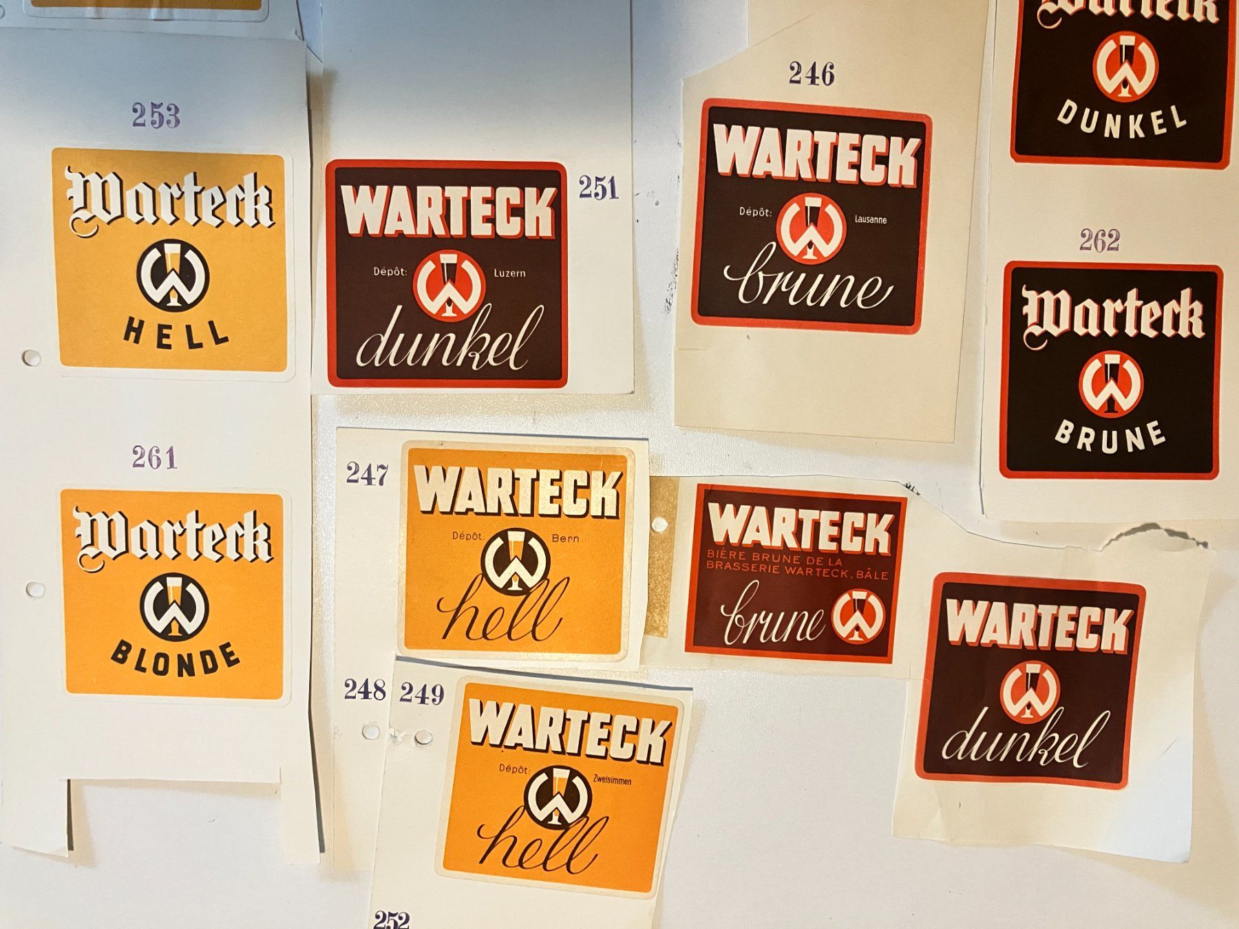 Sticker: Etiketten Warteck Bier Hell Dunkel div. Depots – Usato da Basel venduto da djwwpp 2