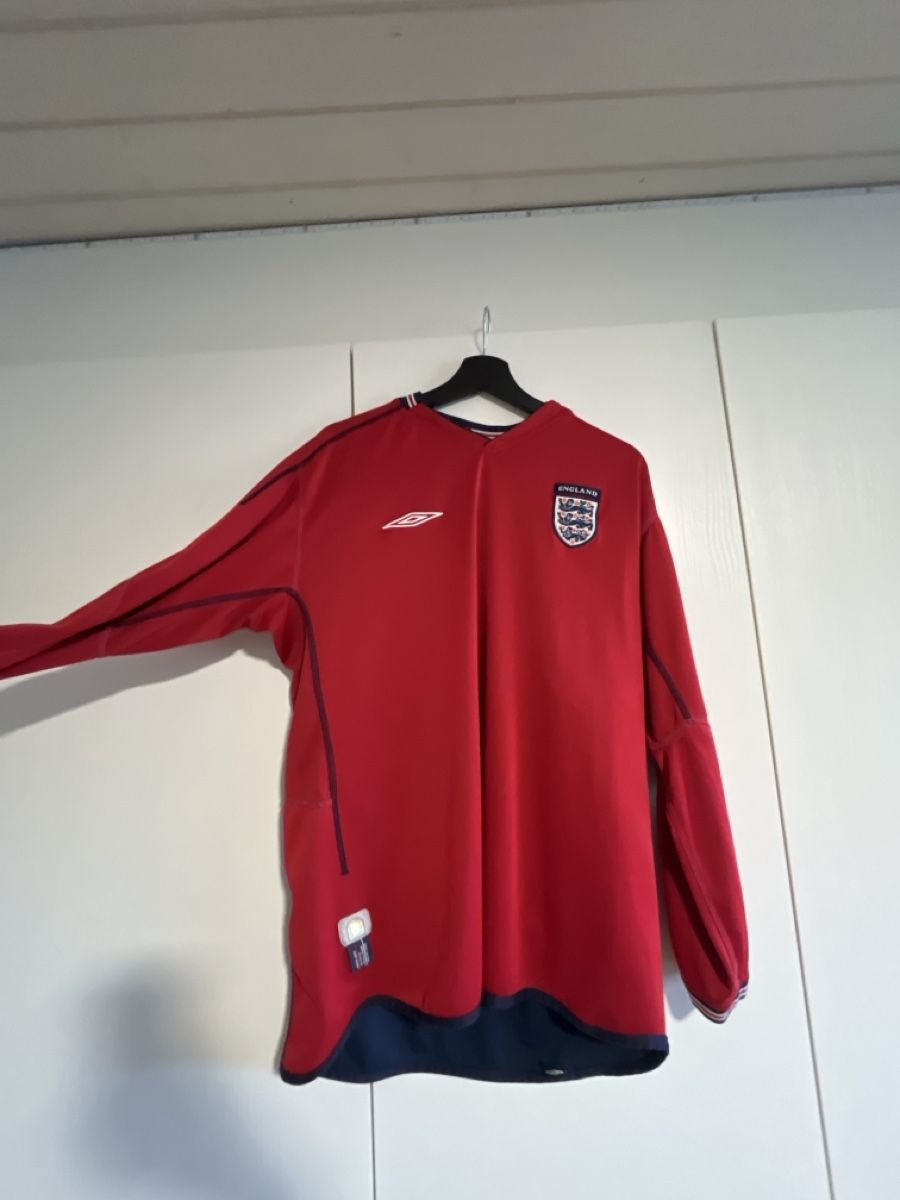 Umbro Canottiere & Pantaloni: England Trikot langarm 2seitig – Usato da Vogelsang AG venduto da mae_lbs5 2