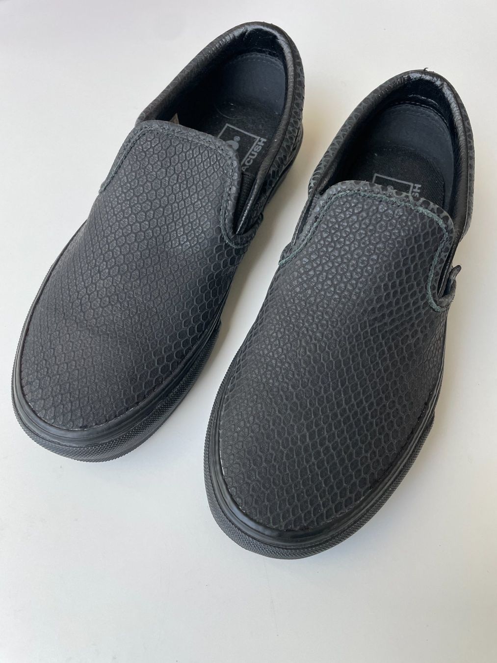 Vans Chaussures hommes: NEU - Vans Classic Slip-On / Schwarz Gr. 38 – D'occasion à Bern par lolapennt 4